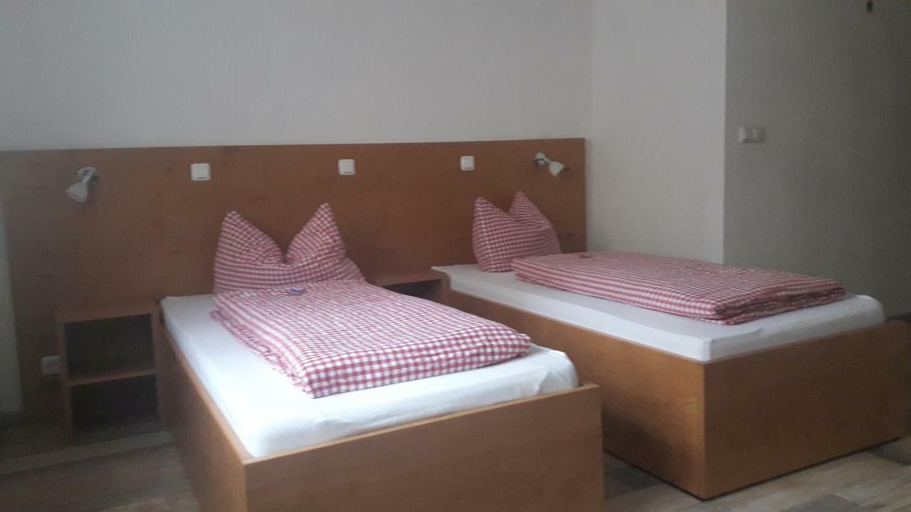 Gaestehaus Engelhard Pension Karbach  Zewnętrze zdjęcie